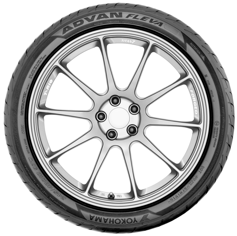 Yokohama Advan Fleva V701 Tire - 215/50R17 95W